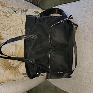 Travel tote